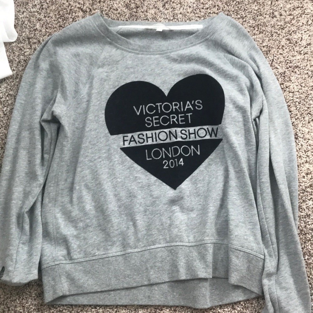 Victoria’s secret grey sweatshirt size L